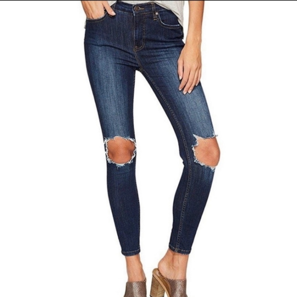FREE PEOPLE Busted Knee Skinny Jeans 30